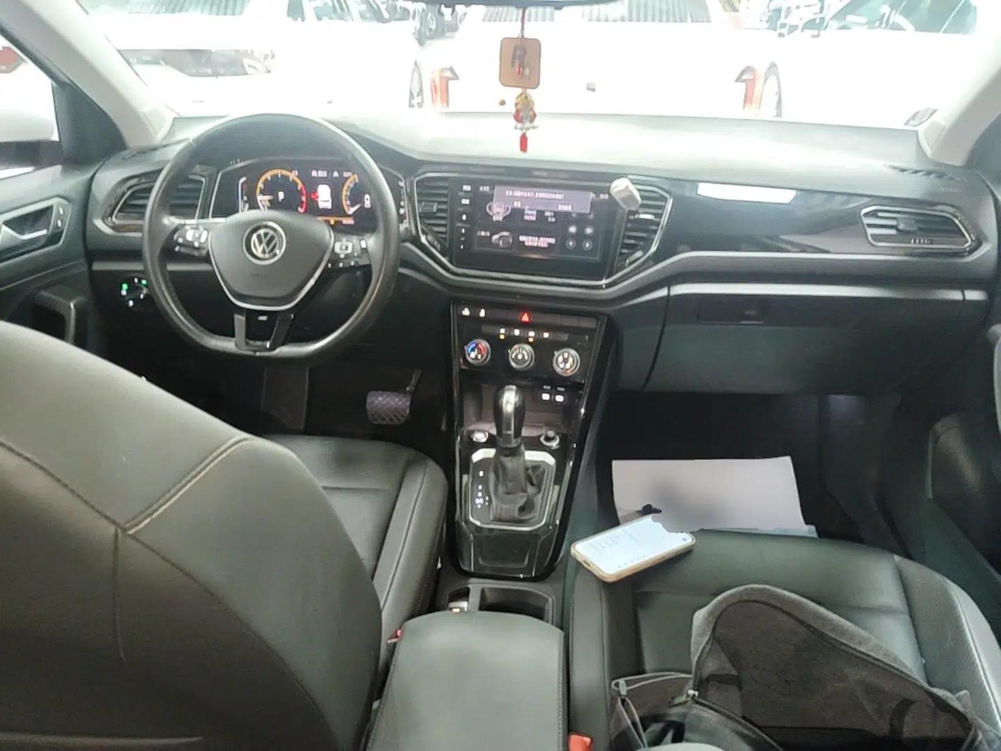 Volkswagen T-ROC 2021 280TSI DSG Two-Wheel Drive Comfort Connect Edition — миниатюра 12