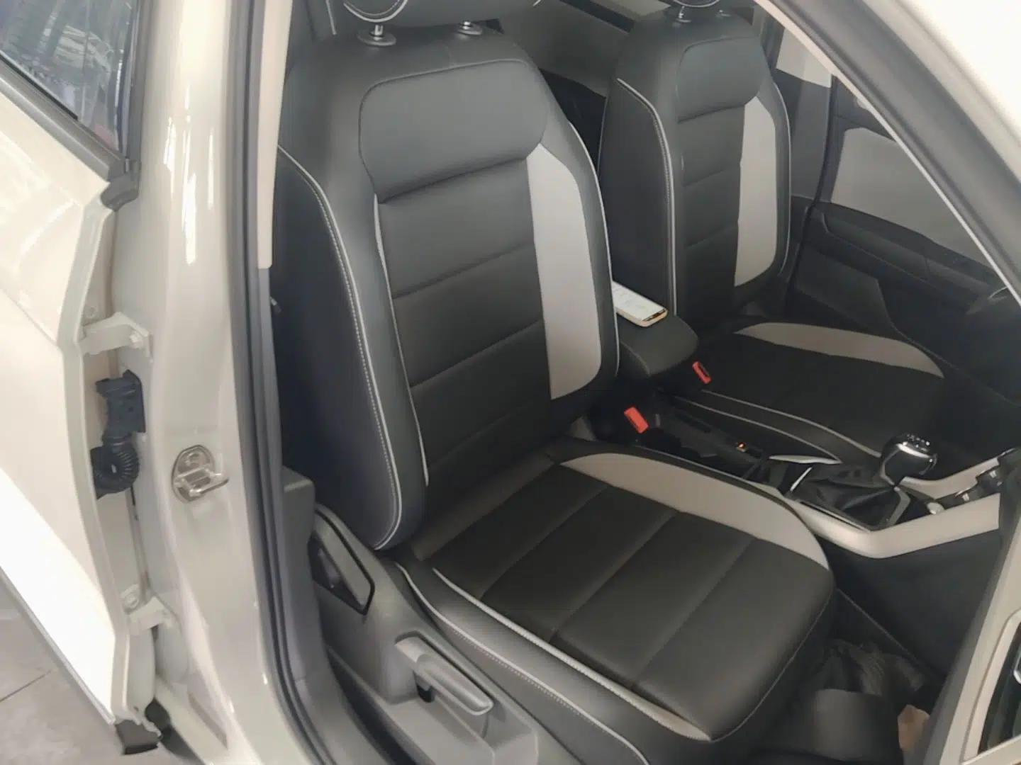 Volkswagen T-ROC 2023 280TSI DSG Two-Wheel Drive Time Edition — миниатюра 19
