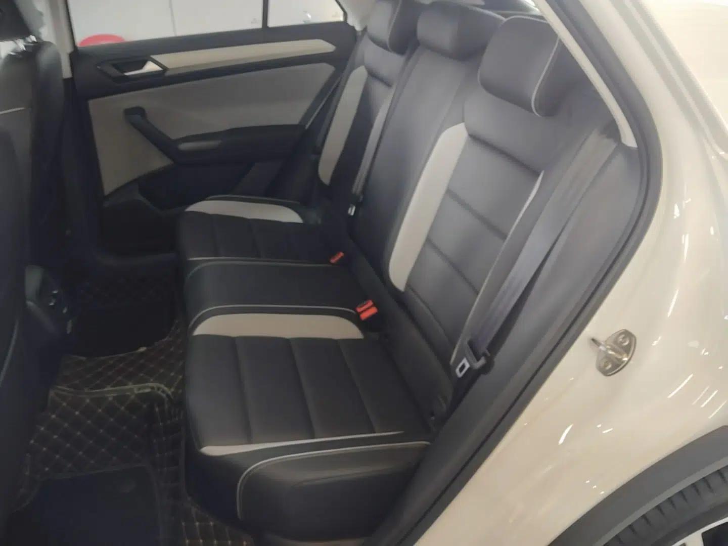 Volkswagen T-ROC 2023 280TSI DSG Two-Wheel Drive Time Edition — миниатюра 20
