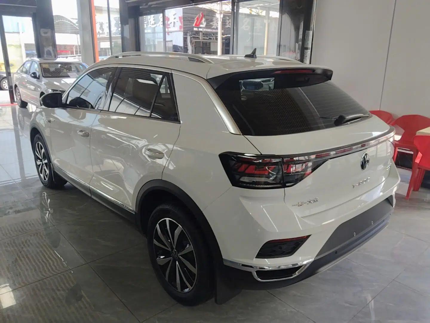 Volkswagen T-ROC 2023 280TSI DSG Two-Wheel Drive Time Edition — миниатюра 4