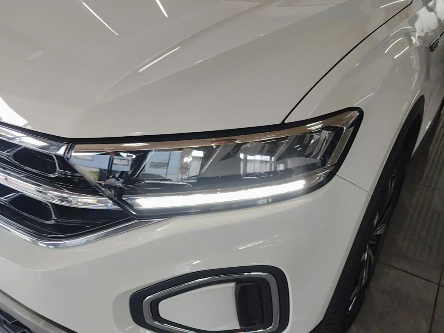Volkswagen T-ROC 2023 280TSI DSG Two-Wheel Drive Time Edition — миниатюра 8