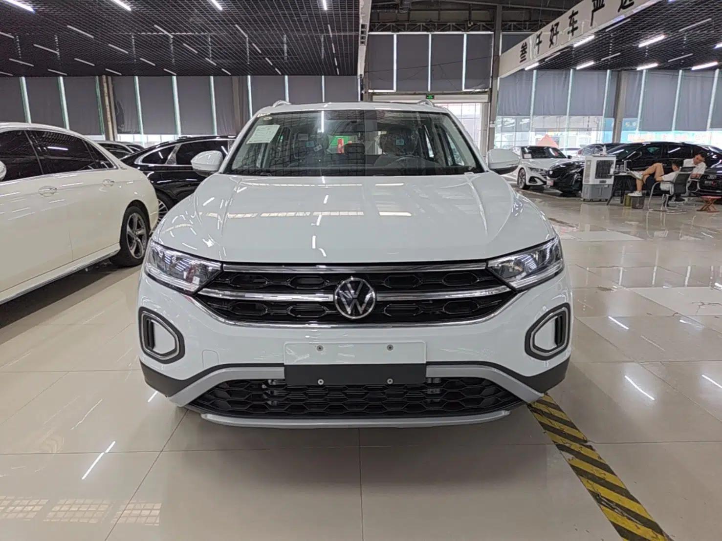Volkswagen T-ROC 2026 Model 280TSI DSG Two-Wheel Drive Shiguang Edition — миниатюра 2