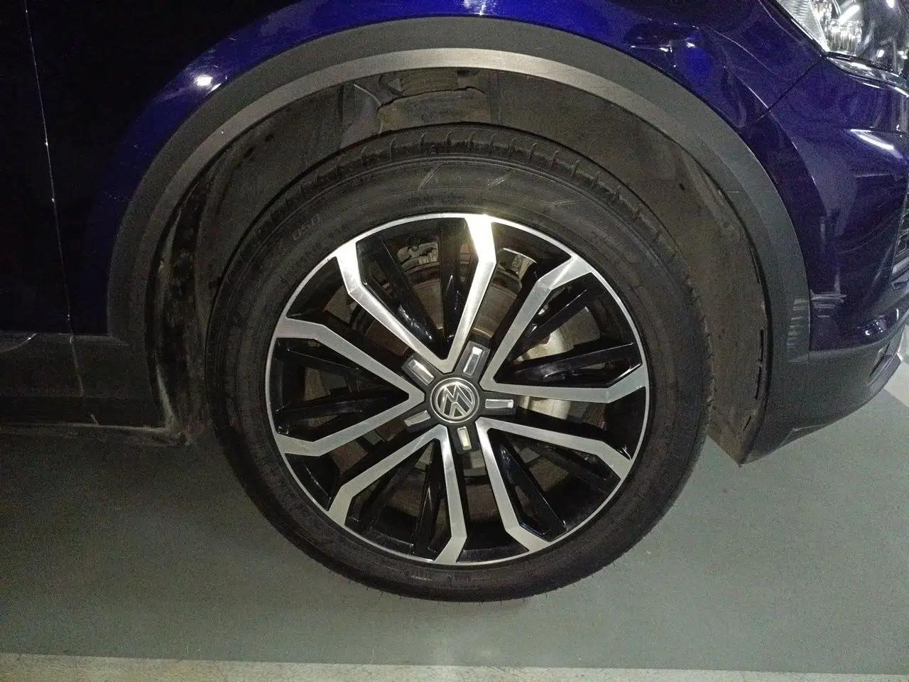 Volkswagen T-ROC 2020 280TSI DSG Two-Wheel Drive Comfort Version — миниатюра 8