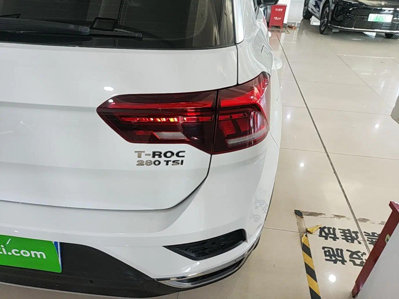Volkswagen T-ROC 2019 280TSI DSG Two-Wheel Drive Comfort Version China VI Standard — миниатюра 9