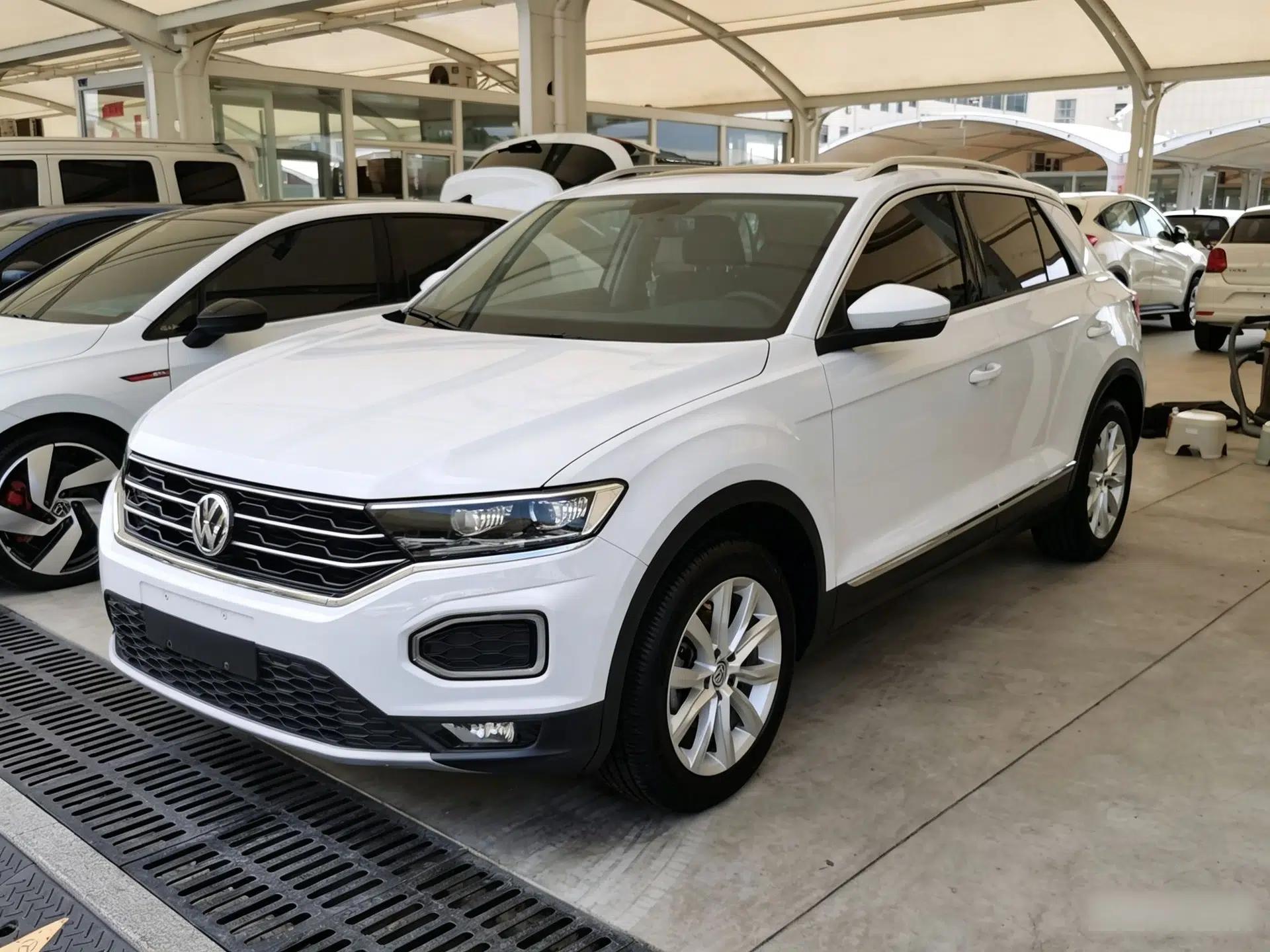 Volkswagen T-ROC 2018 230TSI DSG Two-Wheel Drive Advanced Version China V Standard — миниатюра 1