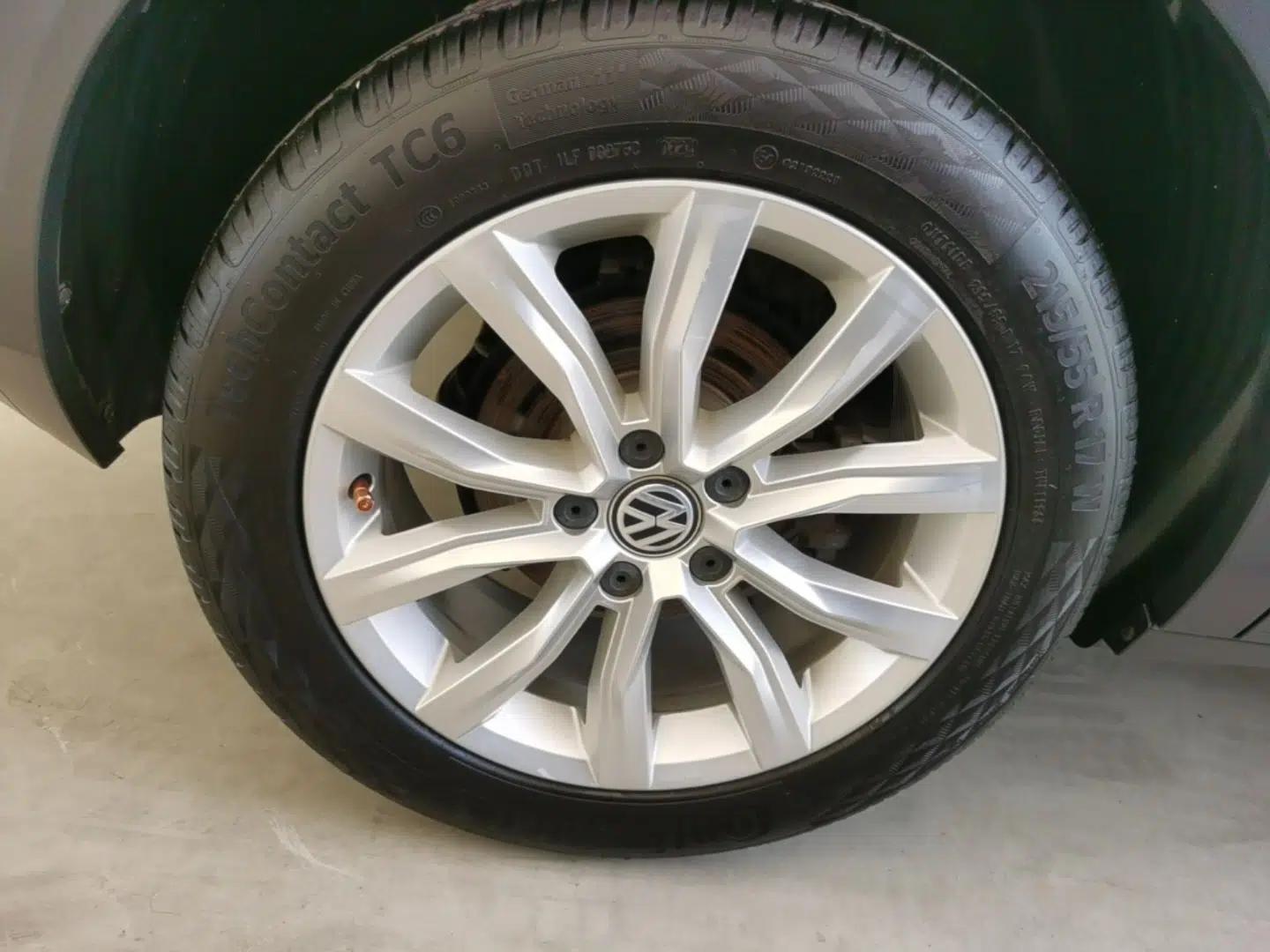 Volkswagen T-ROC 2018 230TSI DSG Two-Wheel Drive Advanced Version China V Standard — миниатюра 16
