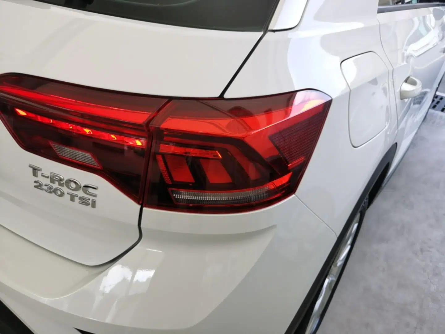 Volkswagen T-ROC 2018 230TSI DSG Two-Wheel Drive Advanced Version China V Standard — миниатюра 9