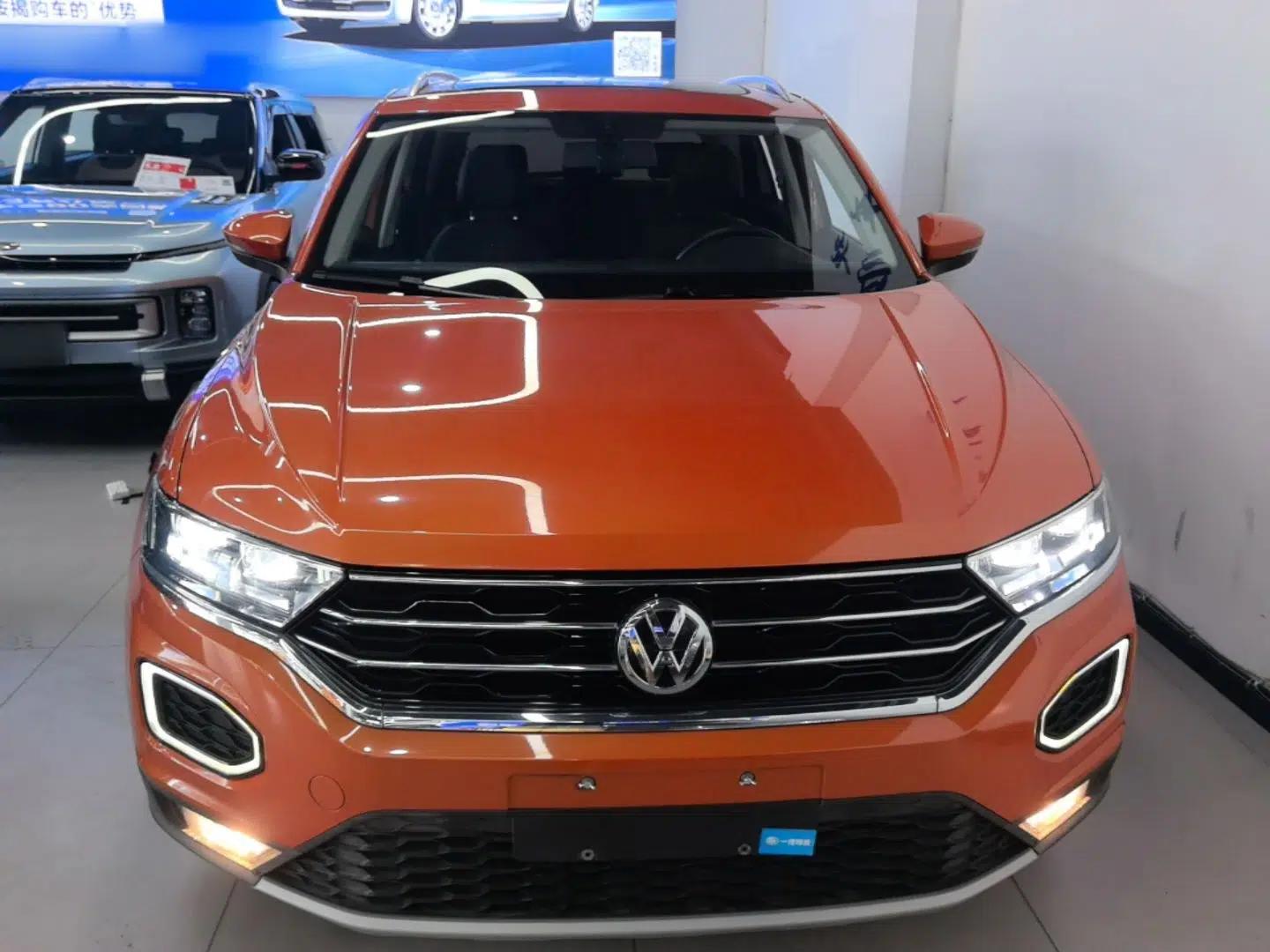 Volkswagen T-ROC 2020 280TSI DSG Two-Wheel Drive Comfort Version — миниатюра 2
