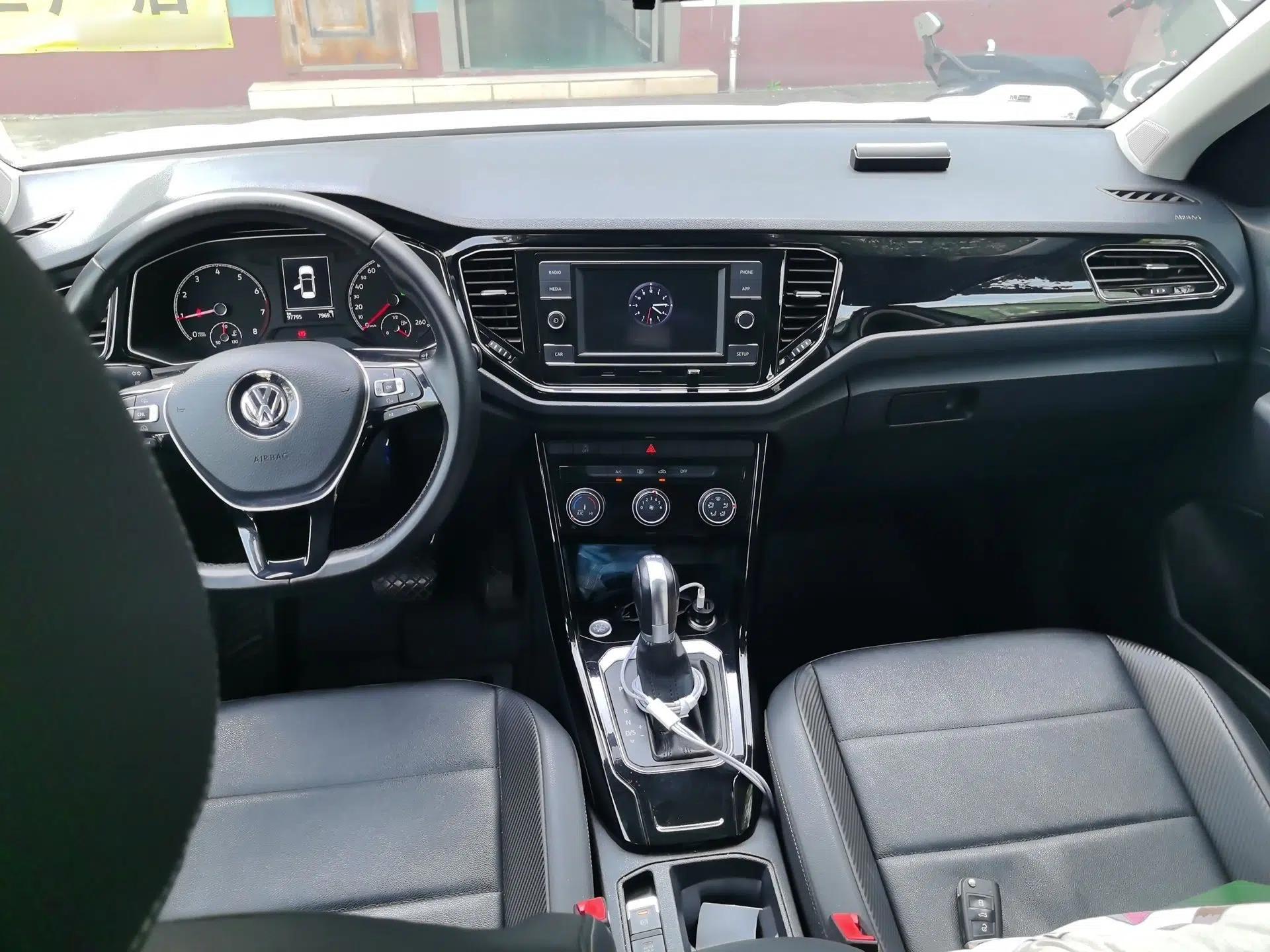 Volkswagen T-ROC 2018 280TSI DSG Two-Wheel-Drive Comfort Version China V Standard — миниатюра 9