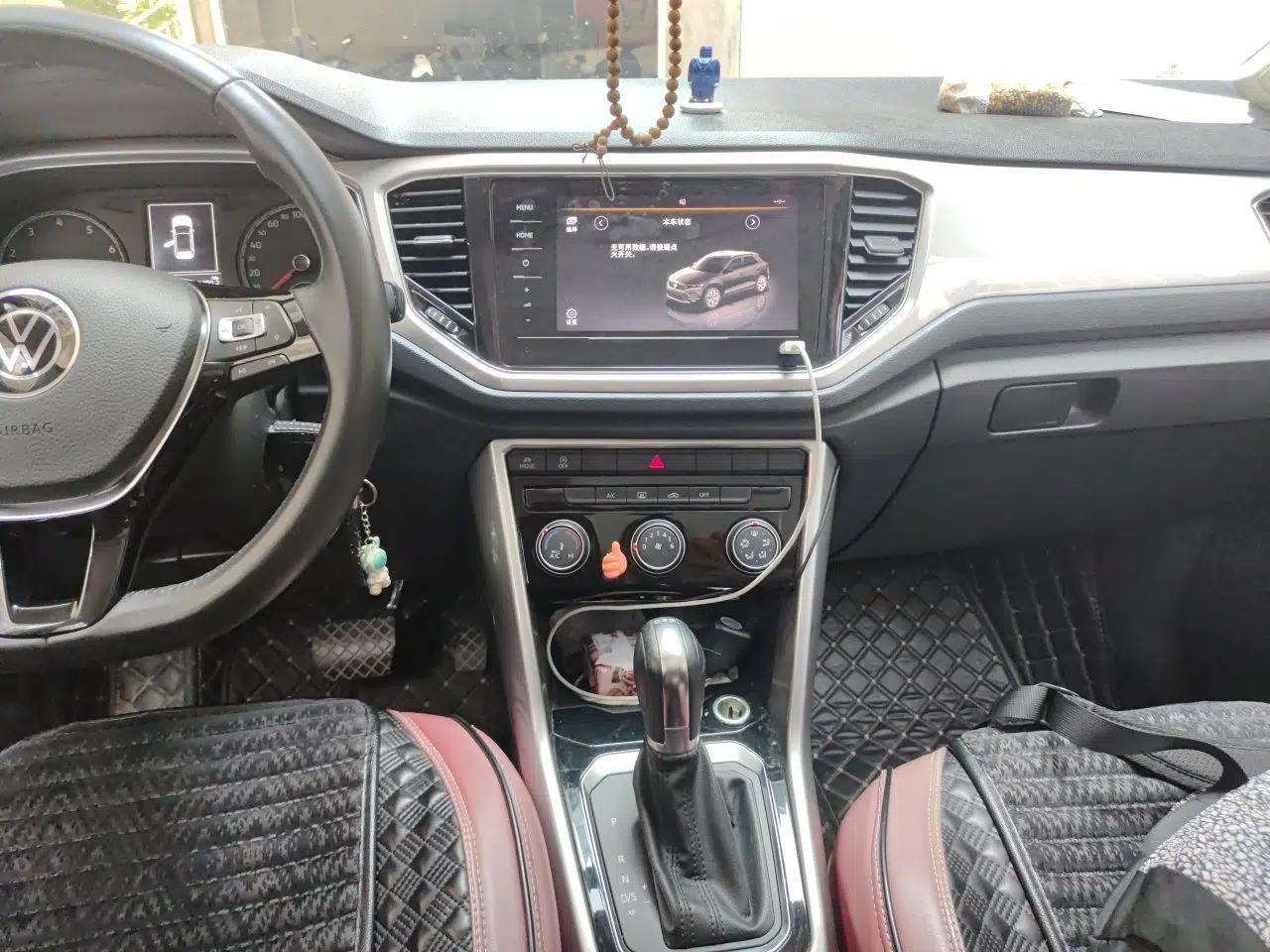 Volkswagen T-ROC 2021 280TSI DSG Two-Wheel Drive Elite Connect Edition — миниатюра 13
