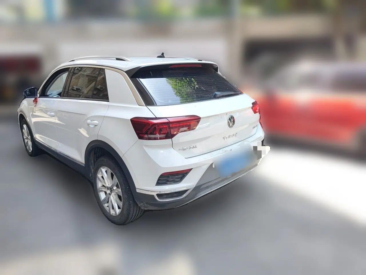 Volkswagen T-ROC 2021 280TSI DSG Two-Wheel Drive Elite Connect Edition — миниатюра 4