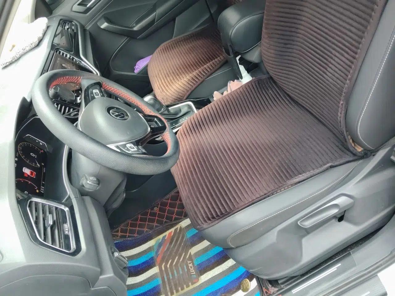 Volkswagen T-ROC 2021 280TSI DSG Two-Wheel Drive Comfort Connect Edition — миниатюра 12