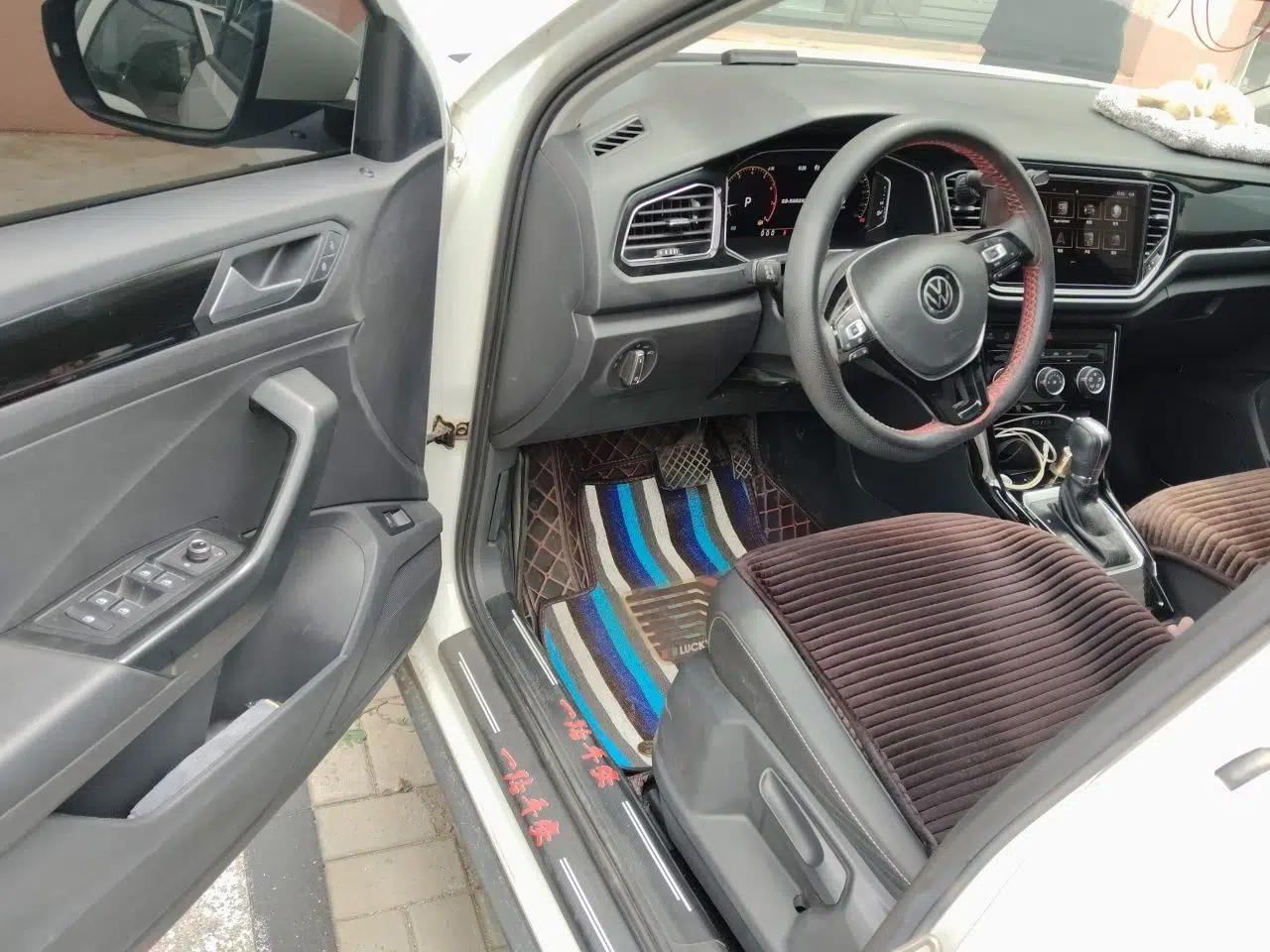 Volkswagen T-ROC 2021 280TSI DSG Two-Wheel Drive Comfort Connect Edition — миниатюра 13