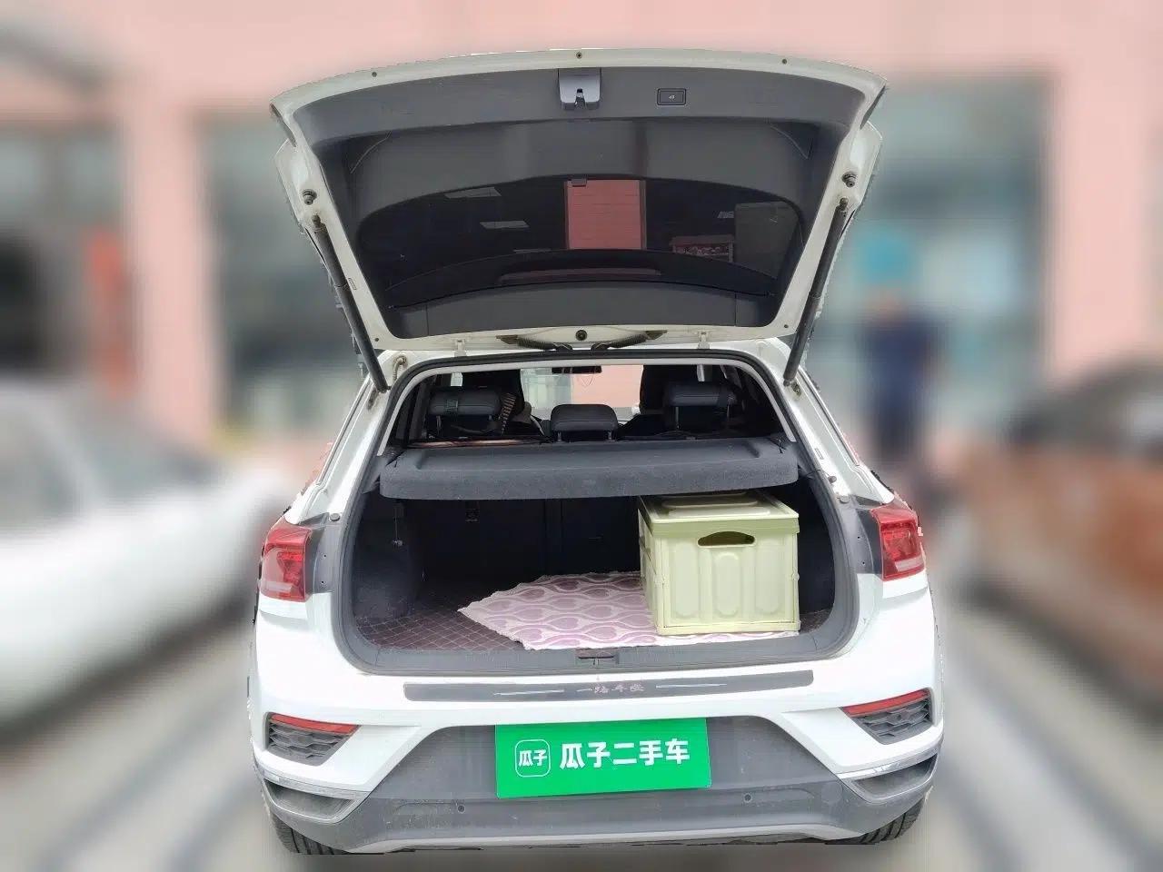 Volkswagen T-ROC 2021 280TSI DSG Two-Wheel Drive Comfort Connect Edition — миниатюра 16