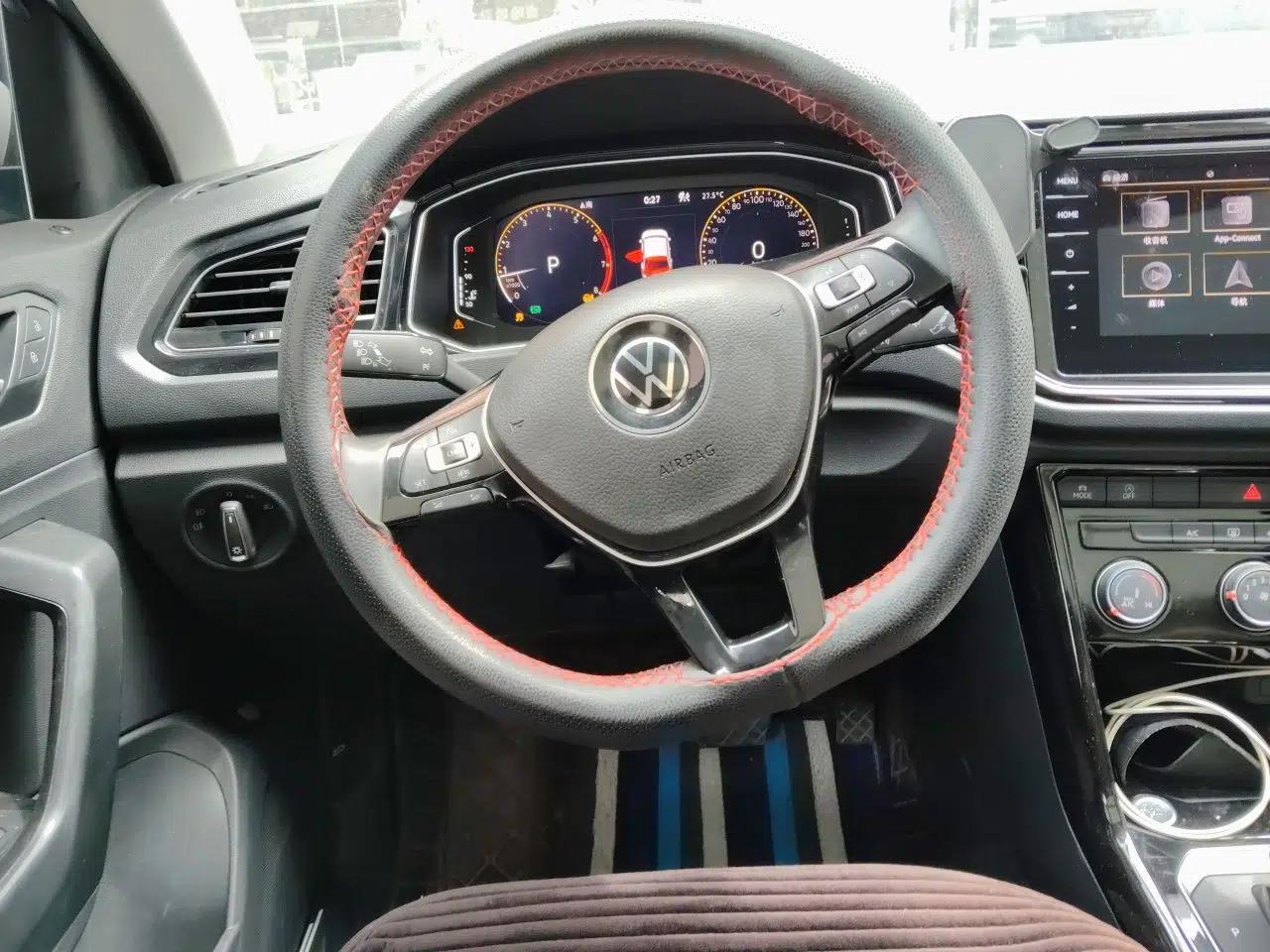 Volkswagen T-ROC 2021 280TSI DSG Two-Wheel Drive Comfort Connect Edition — миниатюра 7