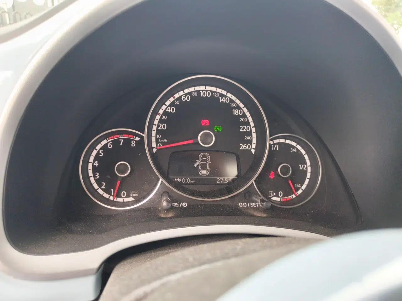 Volkswagen Beetle Beetle 1.2L automatic 4-seater — миниатюра 11