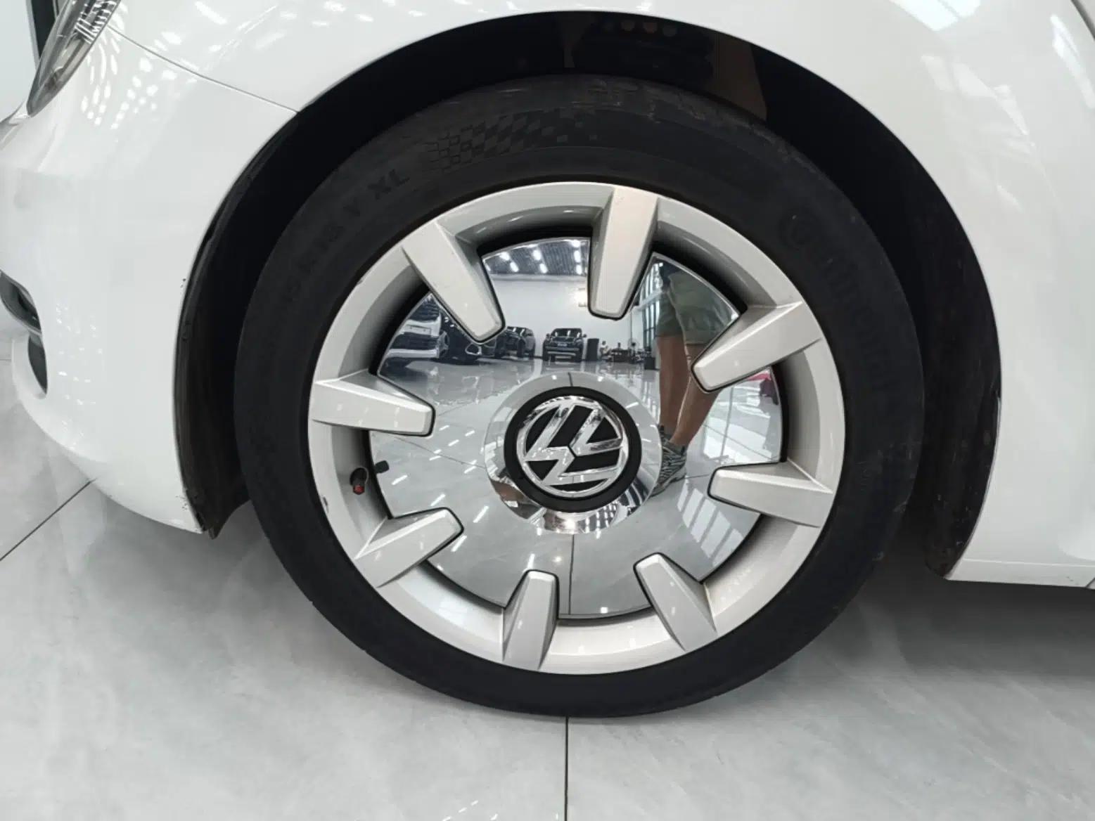 Volkswagen Beetle 2015 280TSI — миниатюра 10
