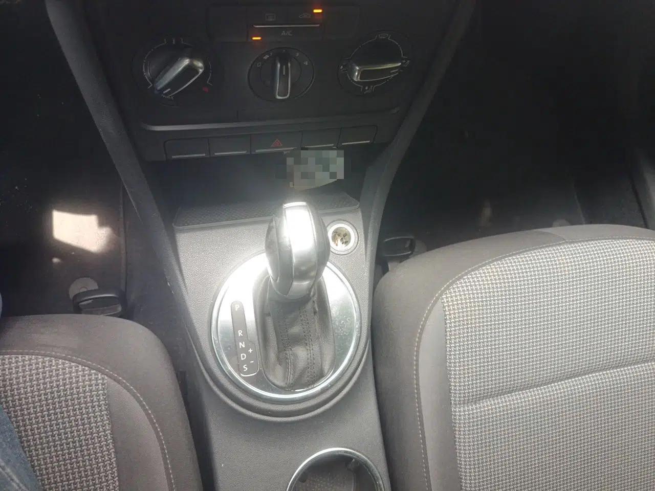 Volkswagen Beetle 2015 280TSI — миниатюра 14
