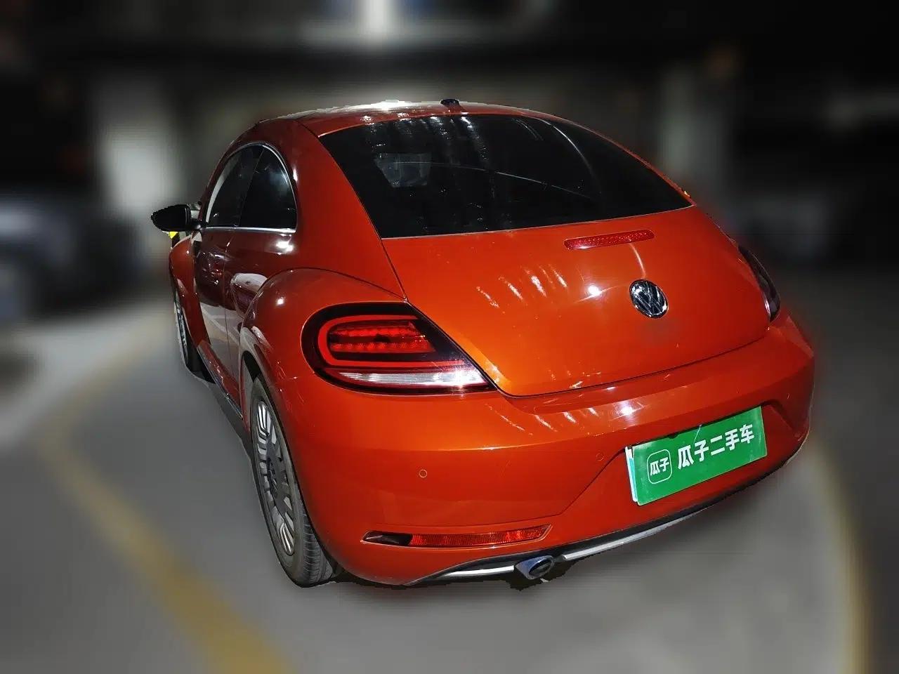 Volkswagen Beetle 2018 180TSI Joyful Orange Edition — миниатюра 4