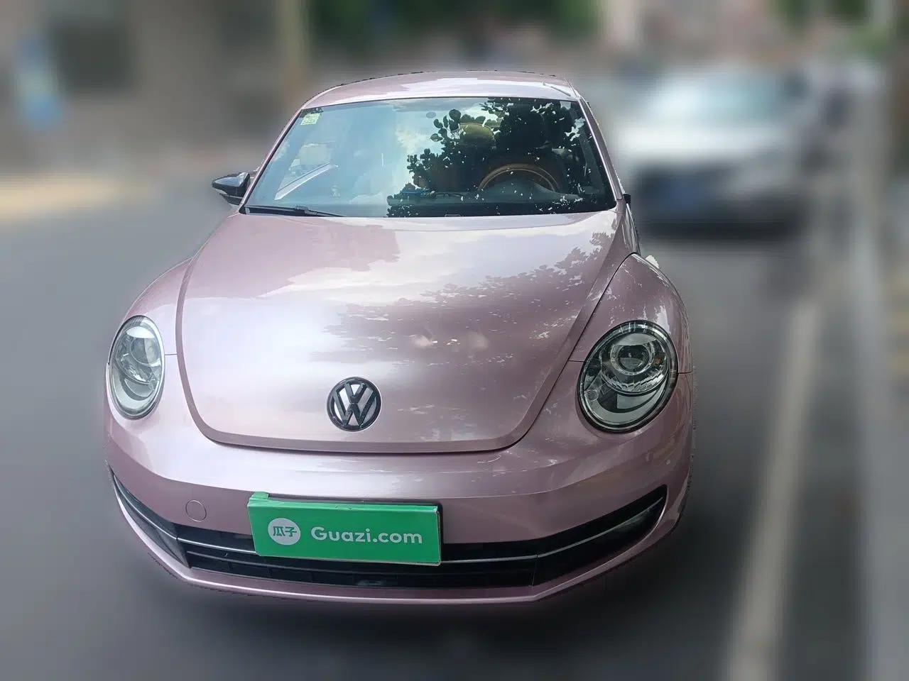 Volkswagen Beetle 2015 180TSI model — миниатюра 2