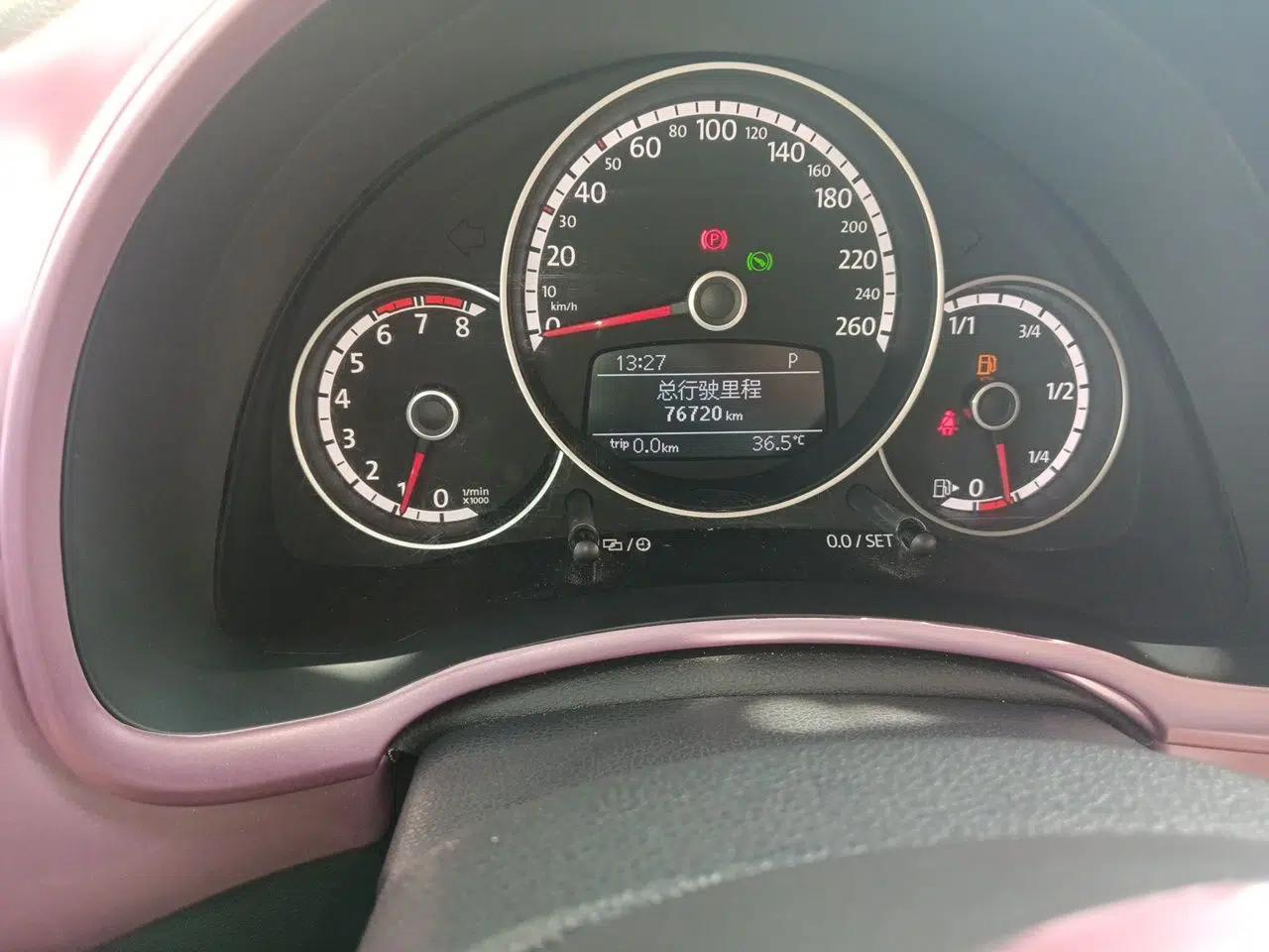 Volkswagen Beetle 2015 180TSI model — миниатюра 12