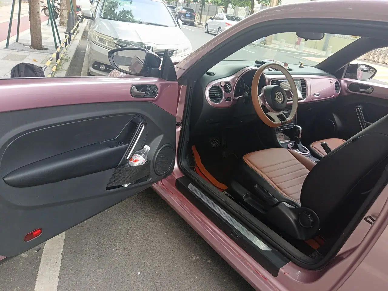 Volkswagen Beetle 2015 180TSI model — миниатюра 16
