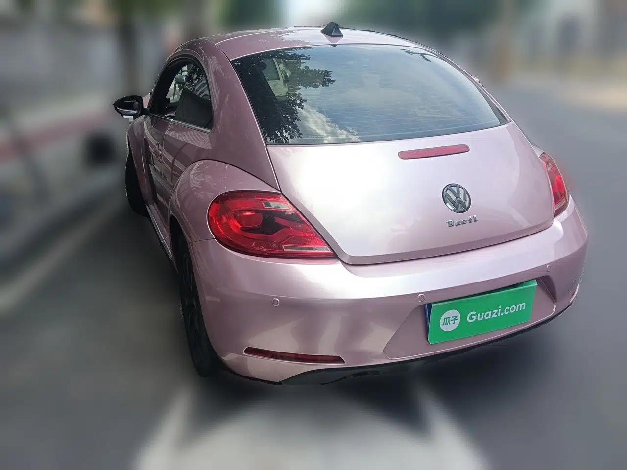 Volkswagen Beetle 2015 180TSI model — миниатюра 4