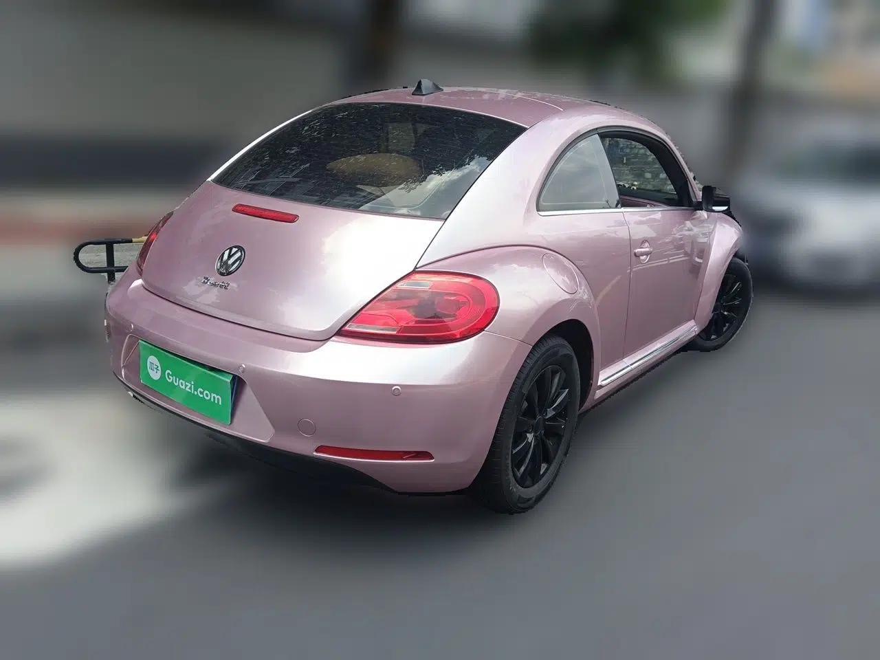 Volkswagen Beetle 2015 180TSI model — миниатюра 6