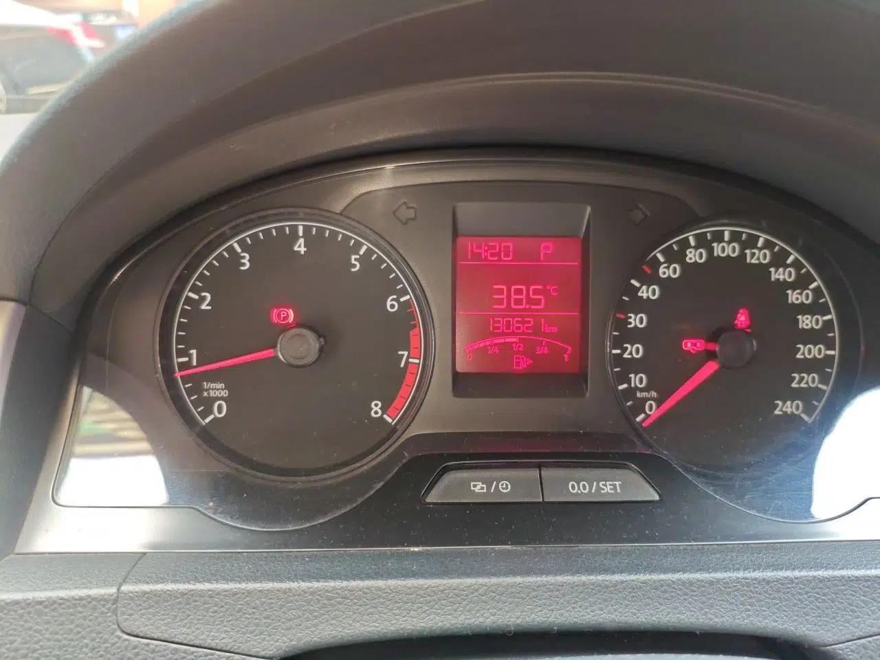 Volkswagen Santana 2015 Haval H6 1.6L Automatic Luxury Model — миниатюра 12