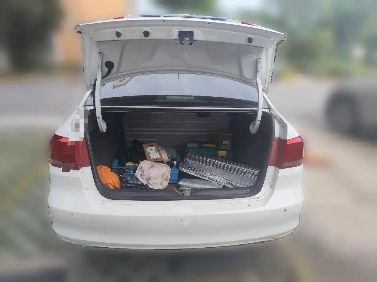 Volkswagen Santana 2015 1.6L Automatic Comfort Edition — миниатюра 19