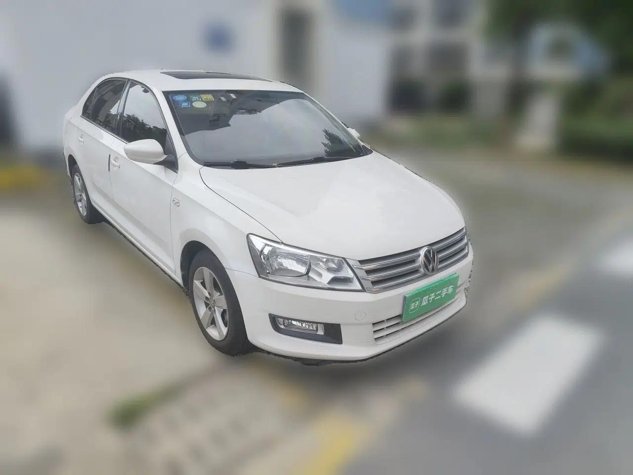 Volkswagen Santana 2015 1.6L Automatic Comfort Edition — миниатюра 3