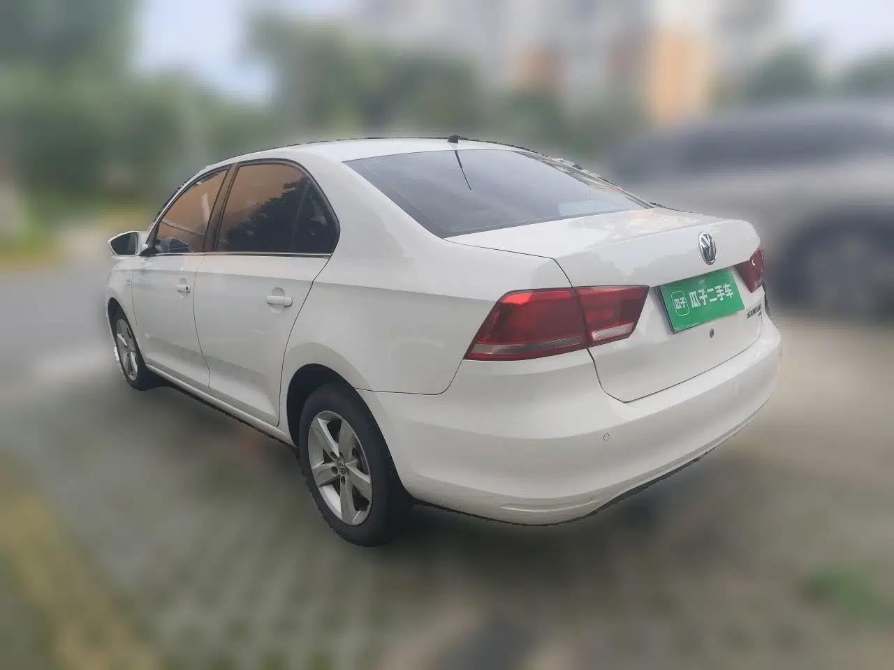 Volkswagen Santana 2015 1.6L Automatic Comfort Edition — миниатюра 4