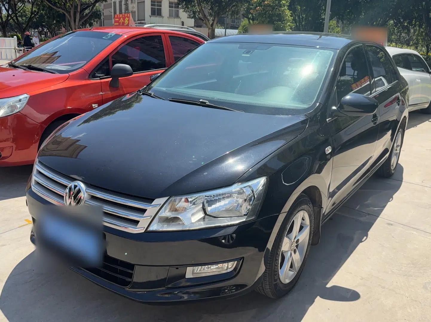 Volkswagen Santana 2015 1.6L Manual Comfort Edition — миниатюра 1