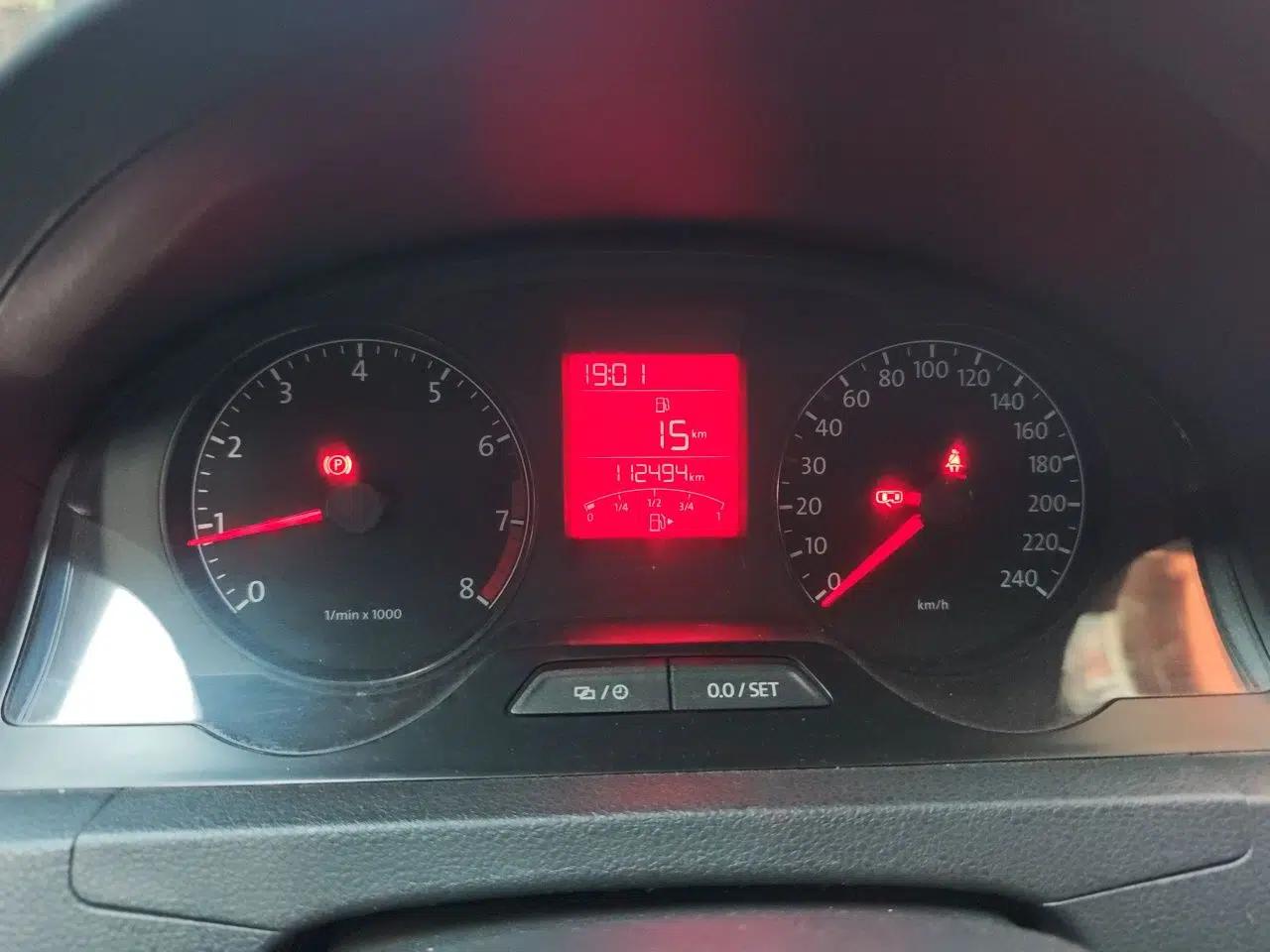 Volkswagen Santana 2013 1.6L Manual Comfort Edition — миниатюра 11