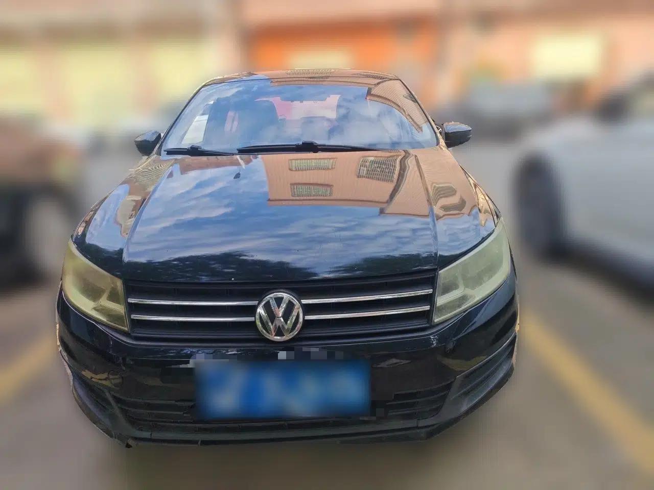 Volkswagen Santana 2016 1.6L Manual Fashion Edition — миниатюра 2