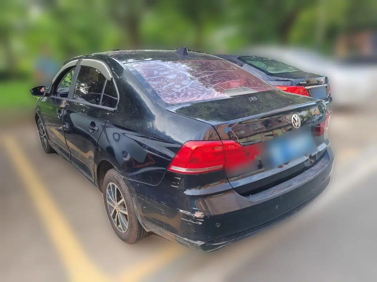 Volkswagen Santana 2016 1.6L Manual Fashion Edition — миниатюра 4