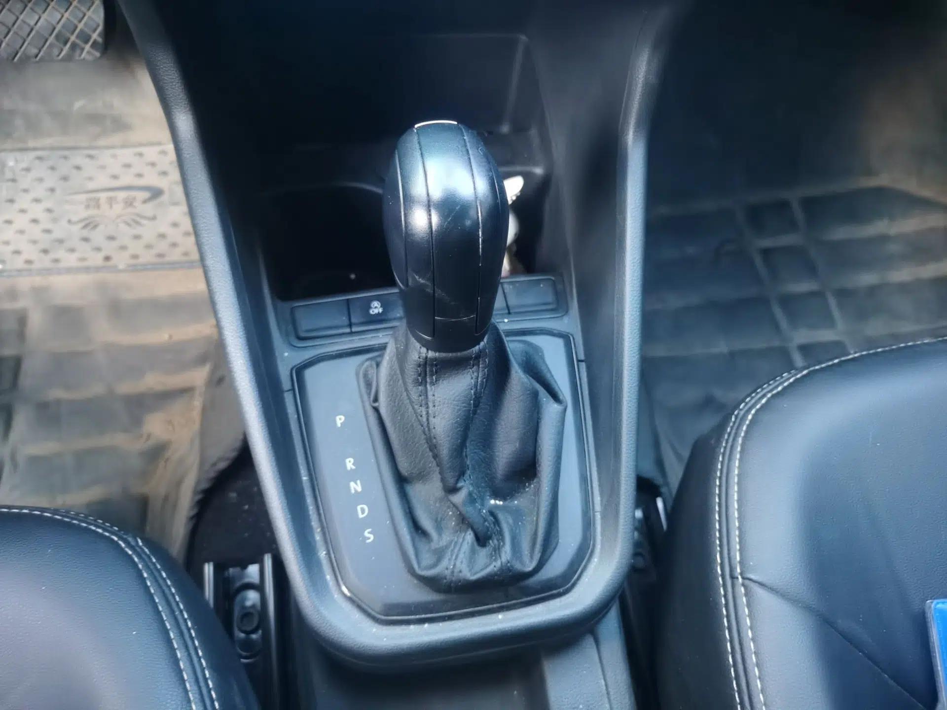 Volkswagen Santana 2021 1.5L Automatic Fashion Edition — миниатюра 14