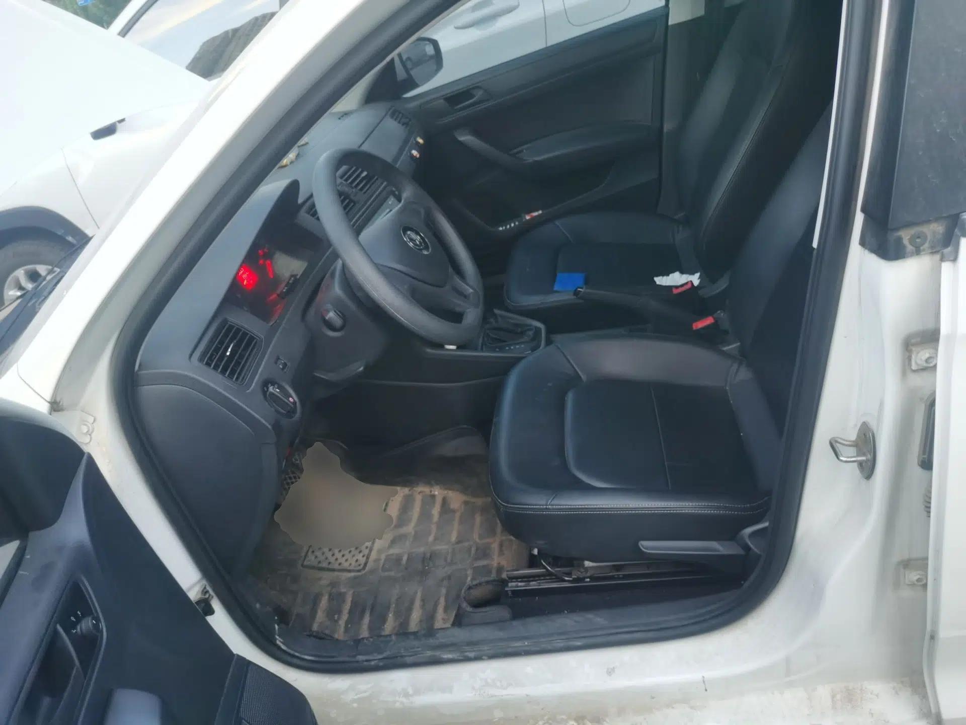 Volkswagen Santana 2021 1.5L Automatic Fashion Edition — миниатюра 15