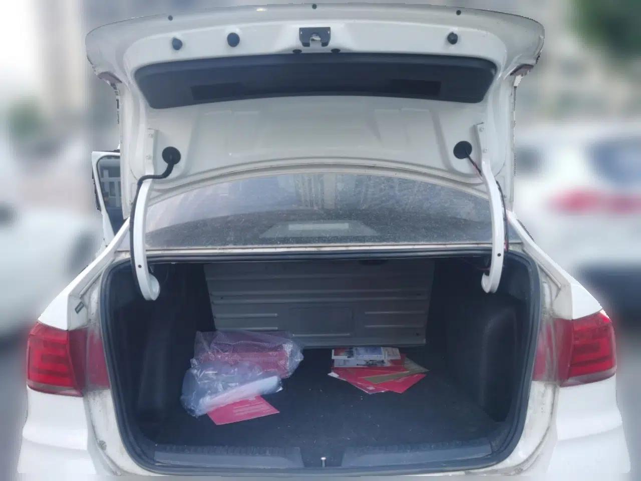 Volkswagen Santana 2021 1.5L Automatic Fashion Edition — миниатюра 19