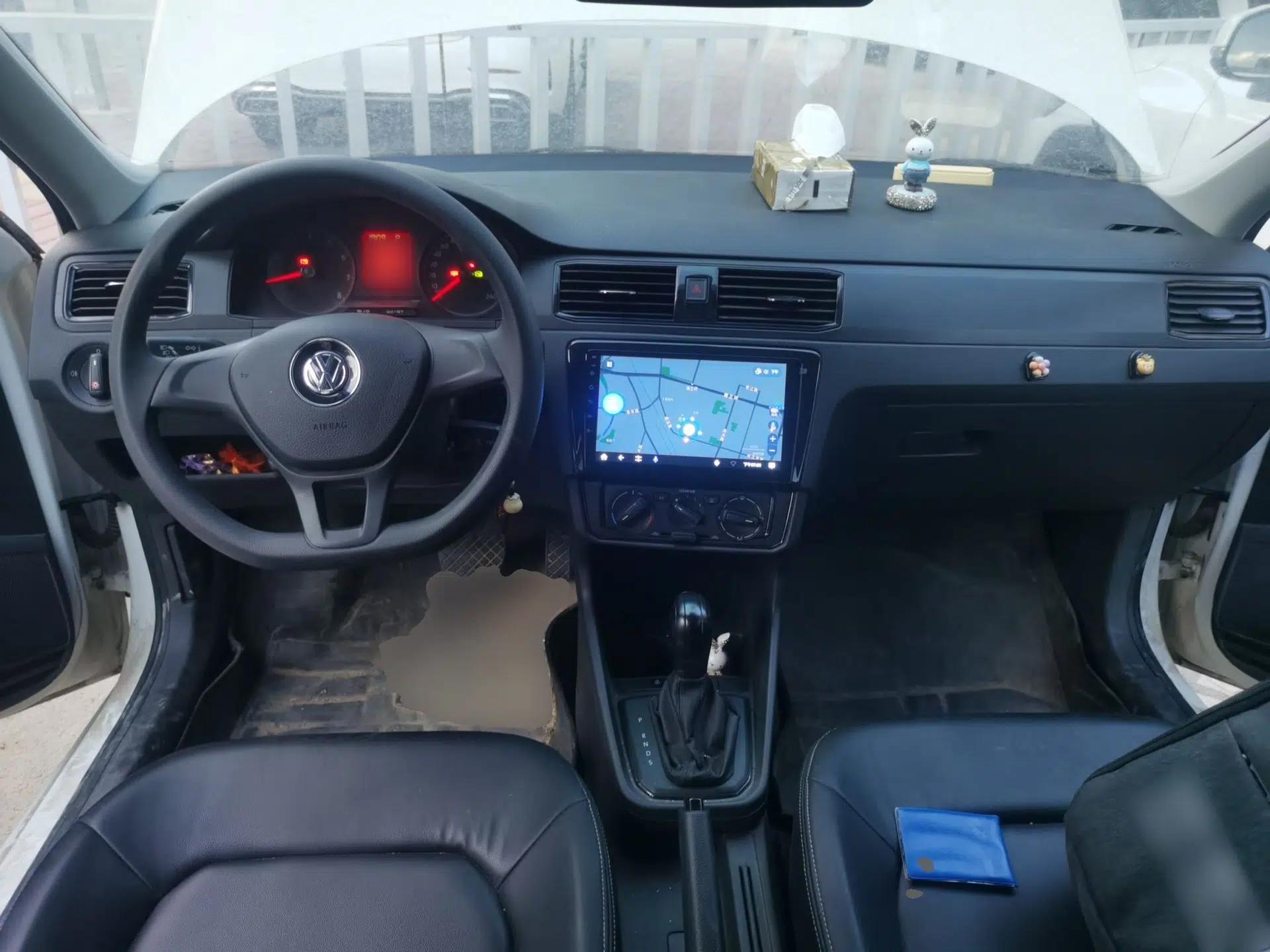 Volkswagen Santana 2021 1.5L Automatic Fashion Edition — миниатюра 9