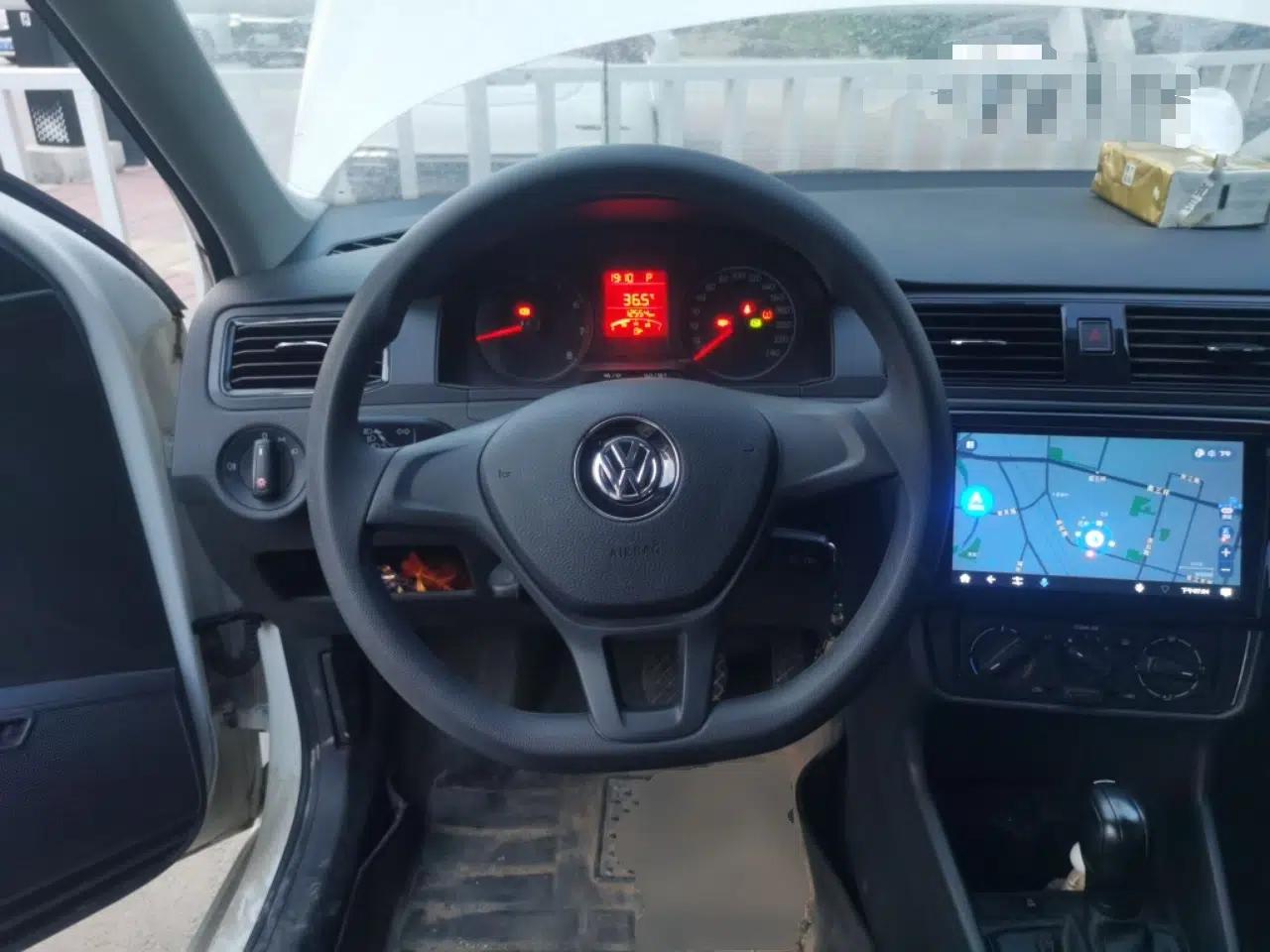 Volkswagen Santana 2021 1.5L Automatic Fashion Edition — миниатюра 10