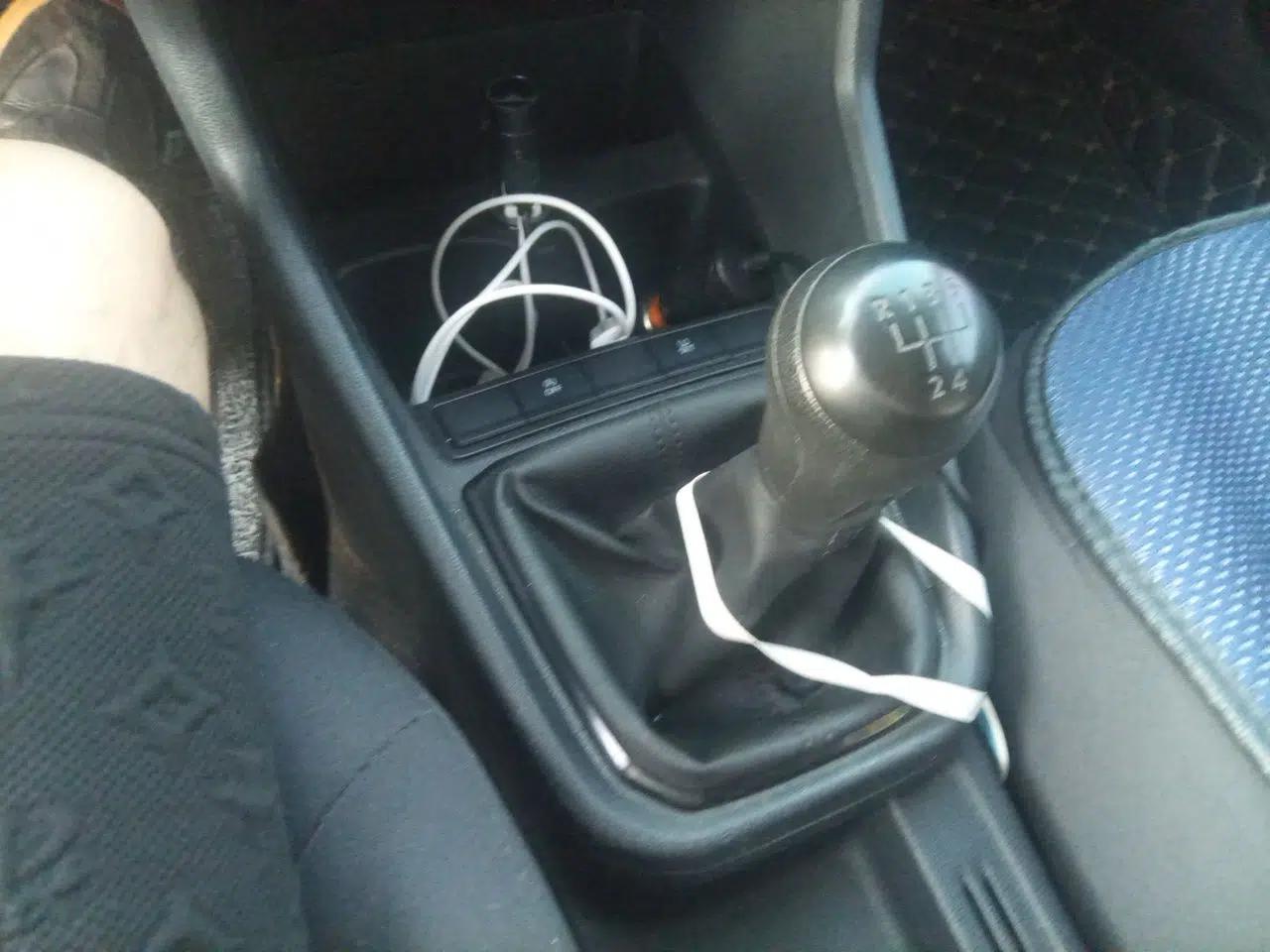 Volkswagen Santana 2019 1.5L Manual Fashion Edition China VI Standard — миниатюра 11