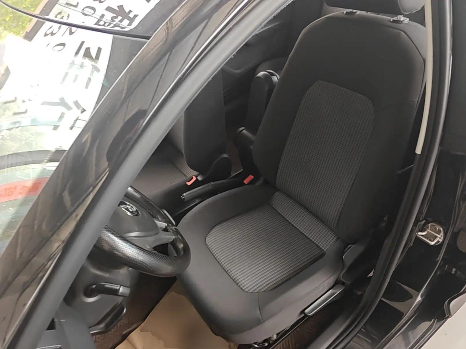 Volkswagen Santana 2019 1.5L Automatic Fashion Edition China VI — миниатюра 17