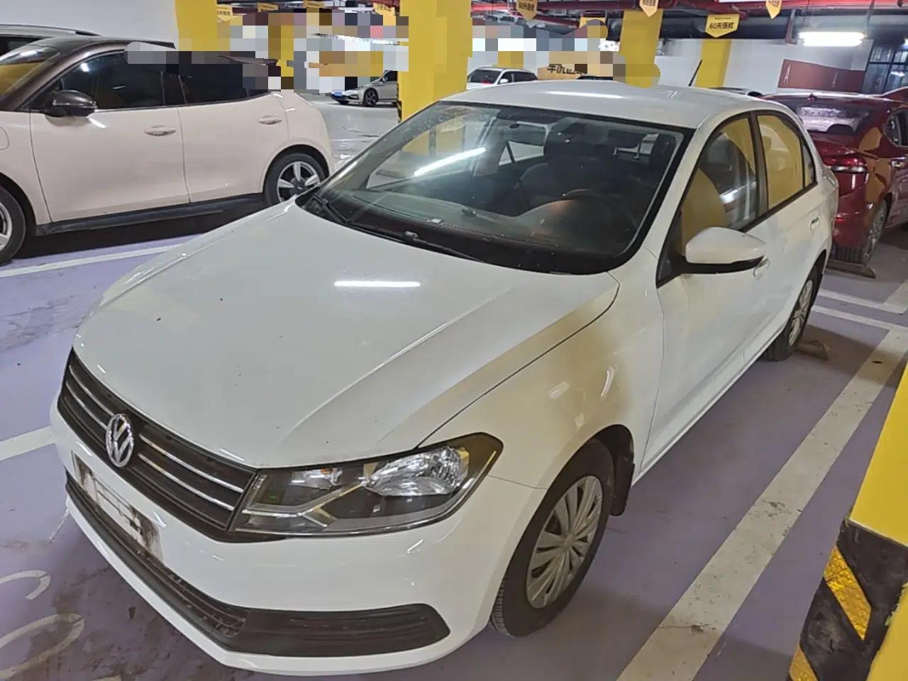 Volkswagen Santana 2016 1.6L Automatic Fashion Edition — миниатюра 1