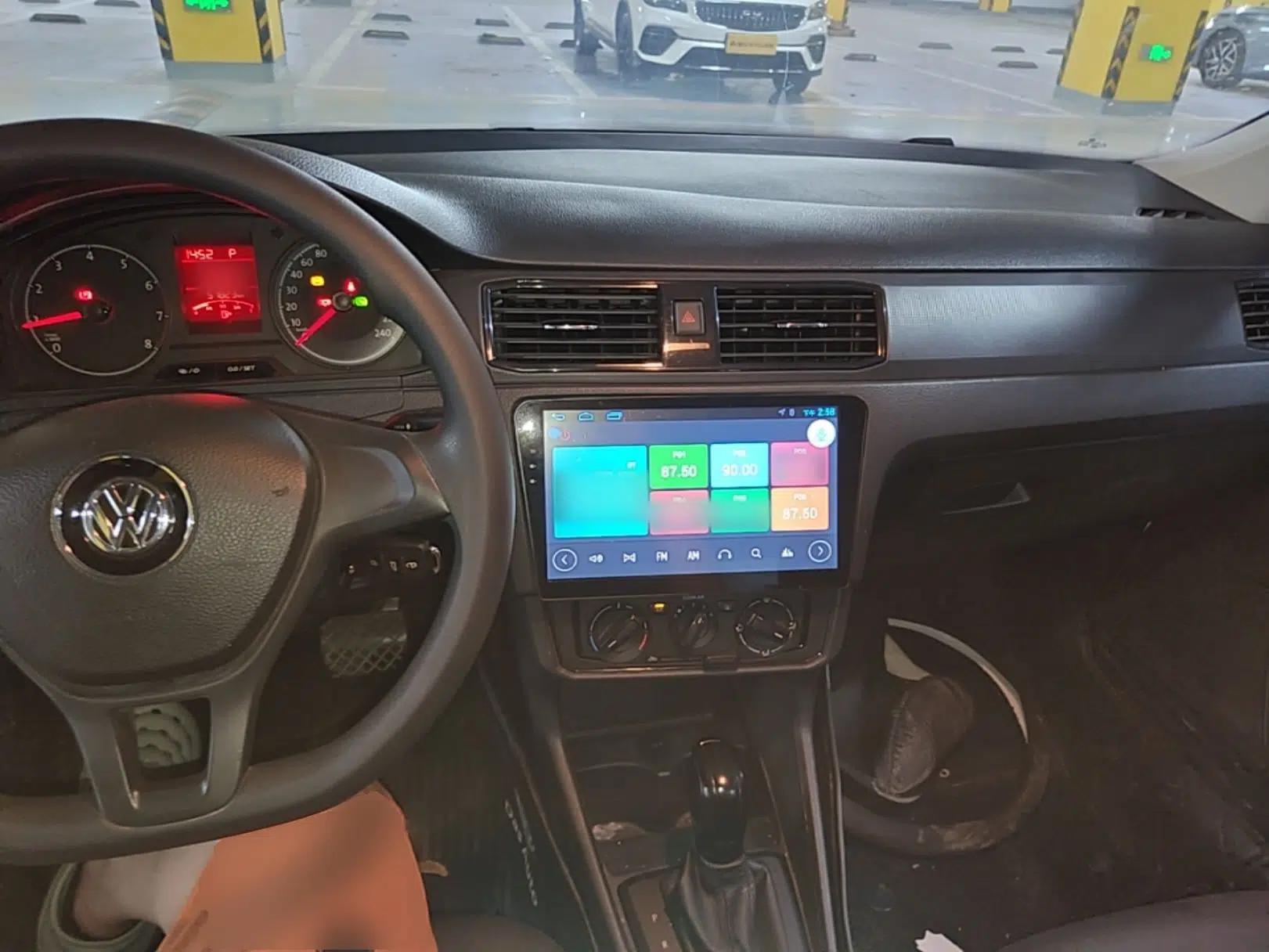 Volkswagen Santana 2016 1.6L Automatic Fashion Edition — миниатюра 12