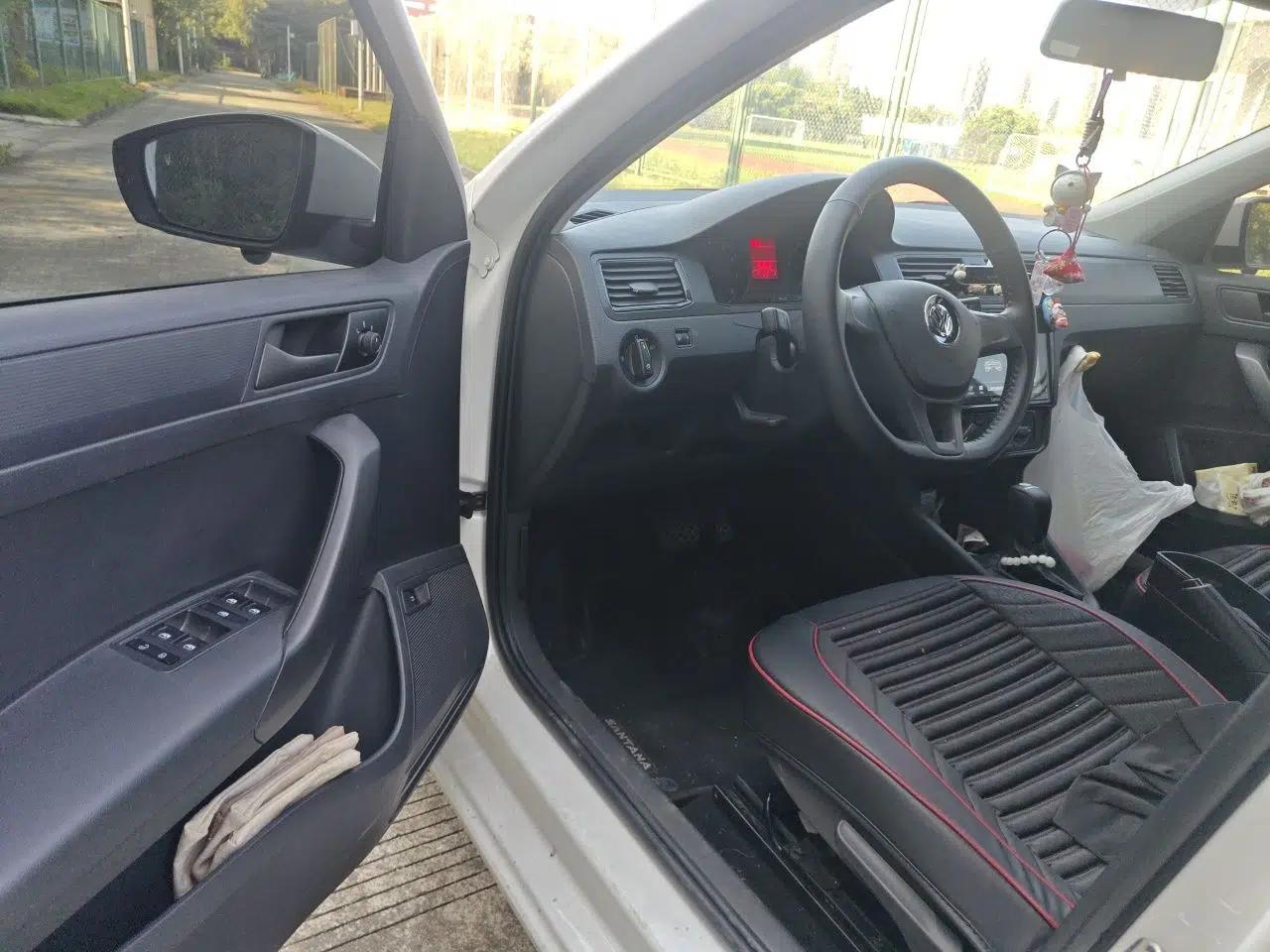 Volkswagen Santana 2021 1.5L Automatic Fashion Edition — миниатюра 16