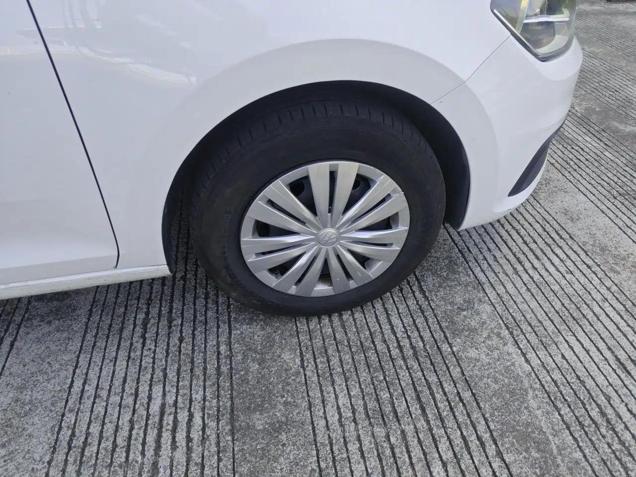 Volkswagen Santana 2021 1.5L Automatic Fashion Edition — миниатюра 8
