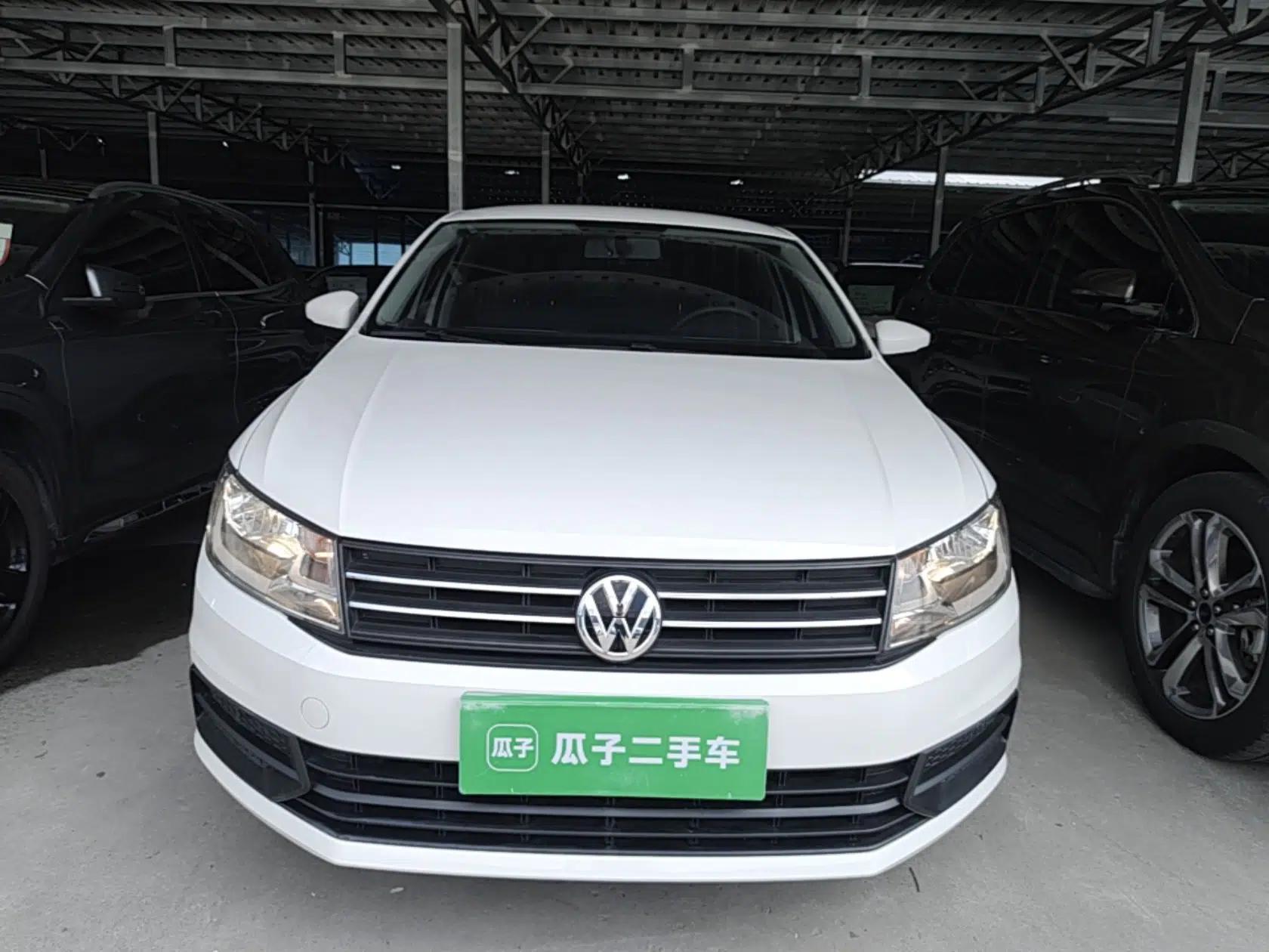 Volkswagen Santana 2018 1.5L Automatic Fashion Edition — миниатюра 2