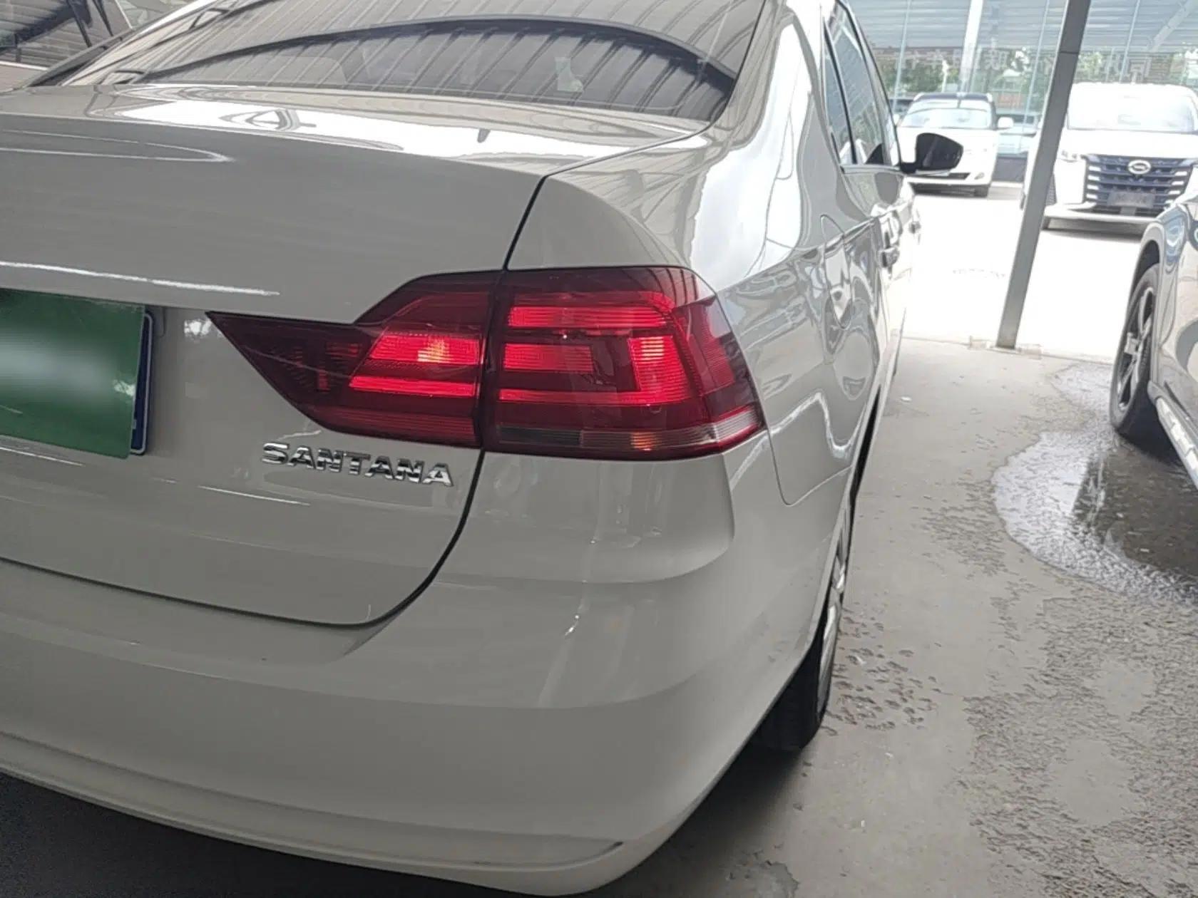 Volkswagen Santana 2018 1.5L Automatic Fashion Edition — миниатюра 9