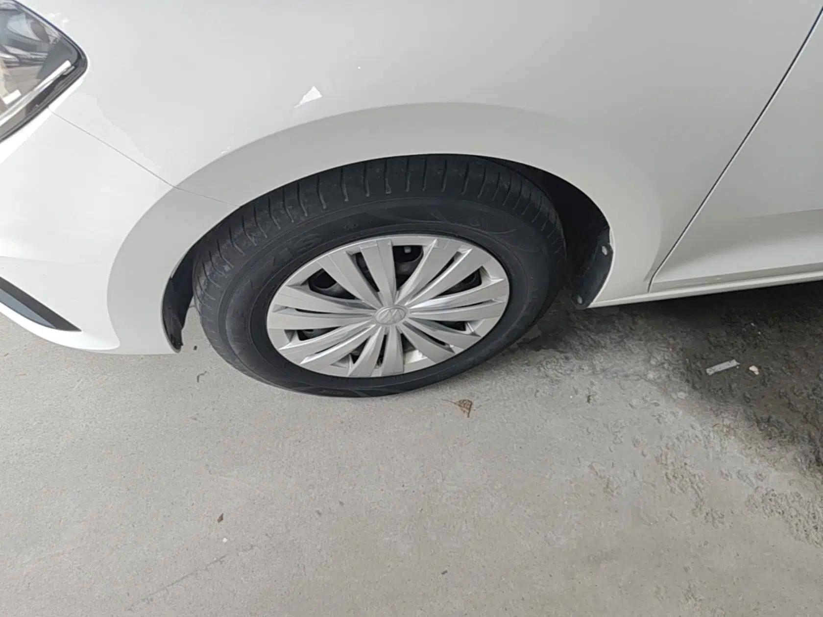 Volkswagen Santana 2018 1.5L Automatic Fashion Edition — миниатюра 10